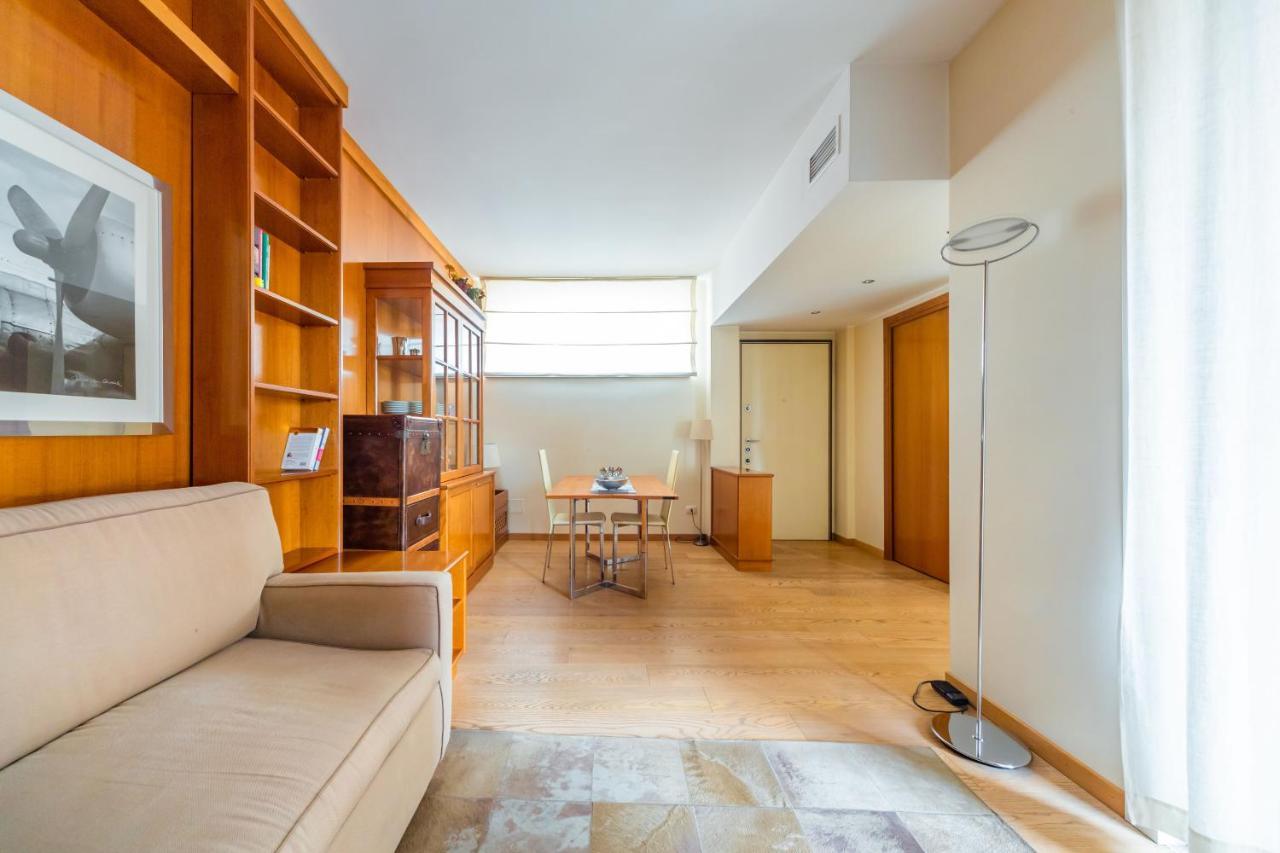 Cozy Apt - Corso Vercelli & Conciliazione M1 Milan Exterior photo